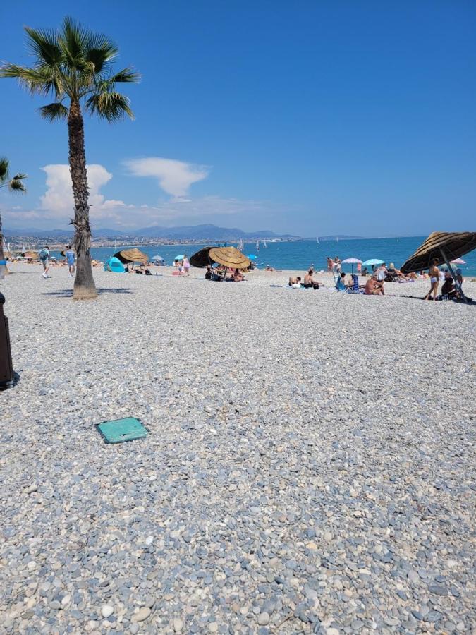Villeneuve Loubet Plage- Entre Nice Et Cannes Экстерьер фото
